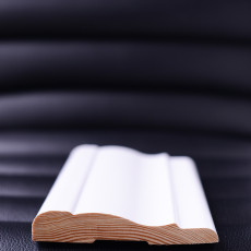 Door trim 20×115×1200, painted.