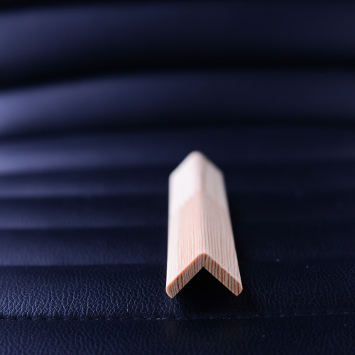 Outer corner trim 30x30x1200